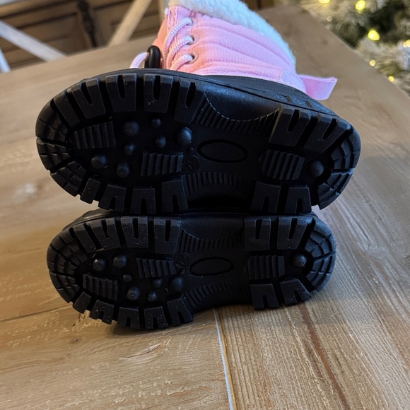 Girl Toddler Snow Winter Boots Waterproof - Pink - Size 7 - Excellent Condition - Picture 9 of 14